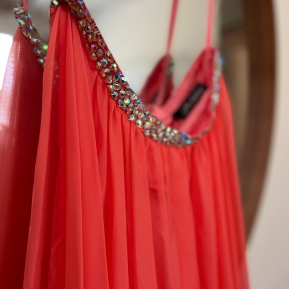 La Femme Prom Dress - Picture 7 of 16